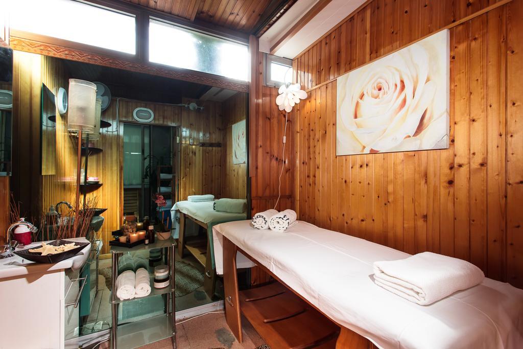 Hotel Flora Milano Marittima Ngoại thất bức ảnh